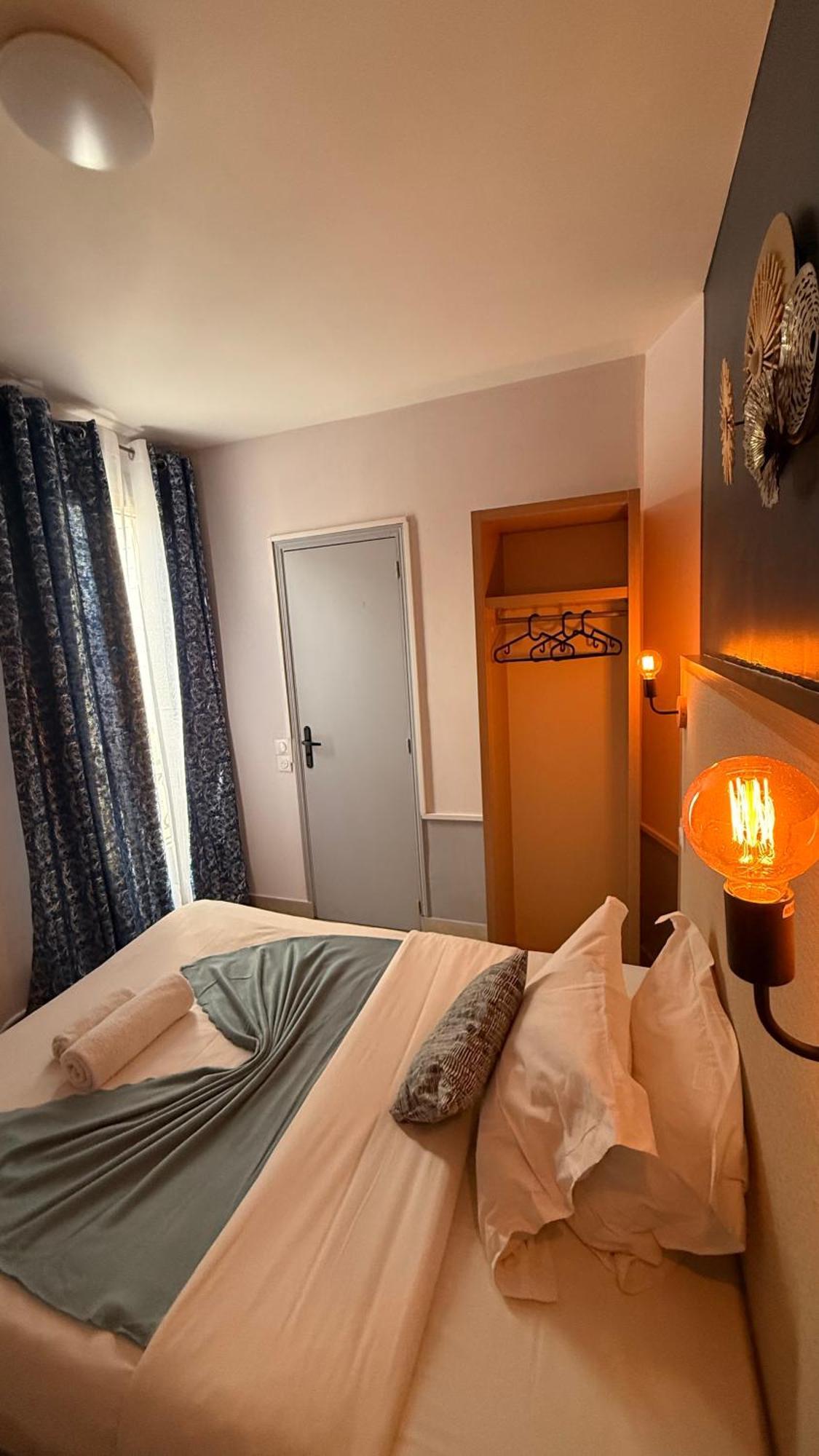 Hotel De Choisy Paris Bagian luar foto
