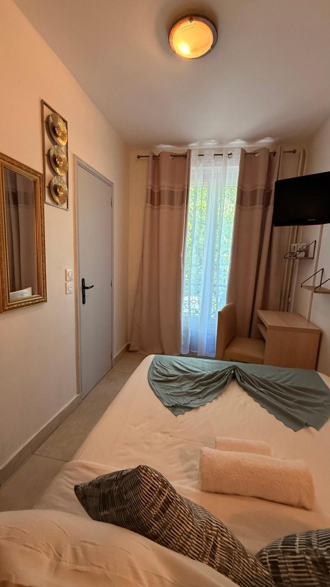 Hotel De Choisy Paris Bagian luar foto