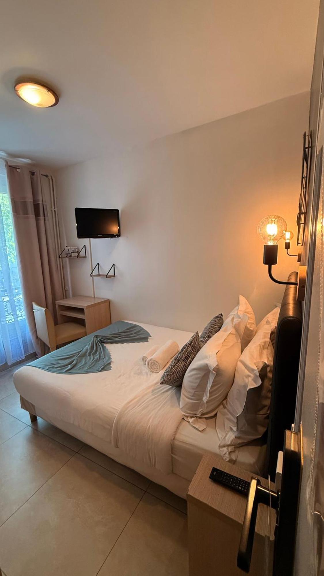Hotel De Choisy Paris Bagian luar foto